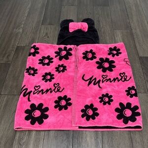 Hooded Minnie mouse baby/ infant and small kid bath or a swim towel